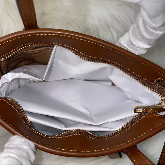 Coach Snoopy Peanuts Mini Tote Crossbody purse New - Picture 5 of 14